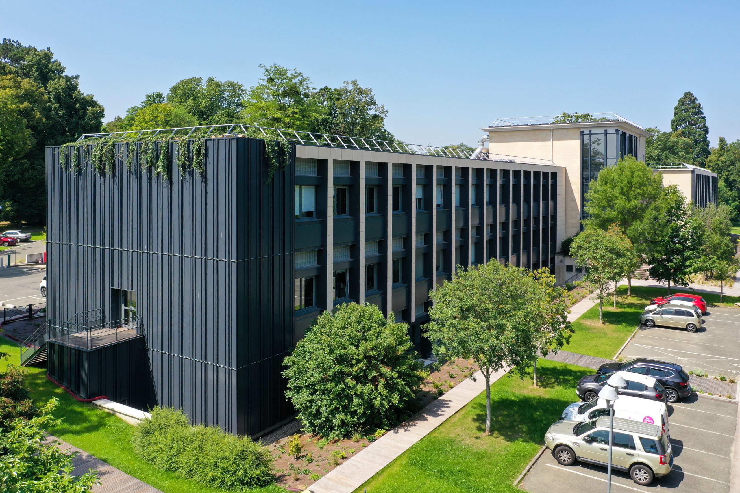 vue extérieure sur le campus d'entreprises